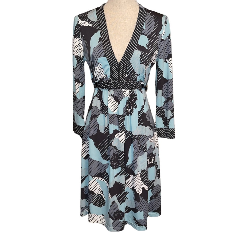 BCBG MAXAZRIA Women’s Black And Pale Blue Dress With Belt Sz Medium Long Sleeve